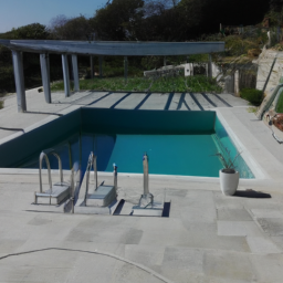 Fourniture et pose de liner pour piscine : choix de matériaux et processus d'installation Voiron